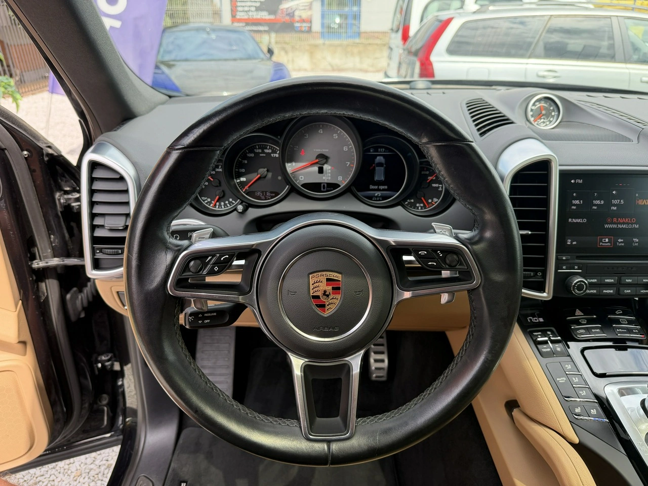 Porsche Cayenne S - Zdjęcie 16