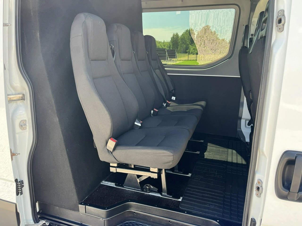 Iveco Daily - Zdjęcie 4