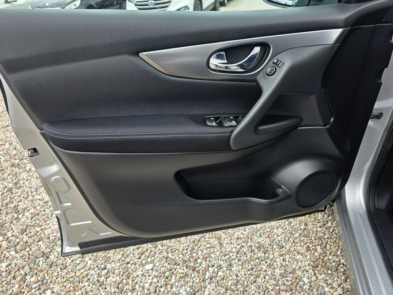 Nissan Qashqai - Zdjęcie 15