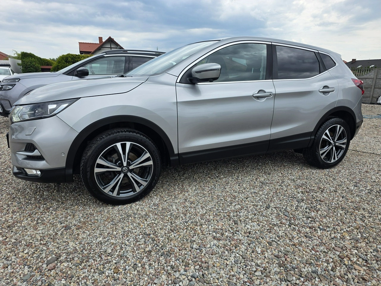 Nissan Qashqai - Zdjęcie 8