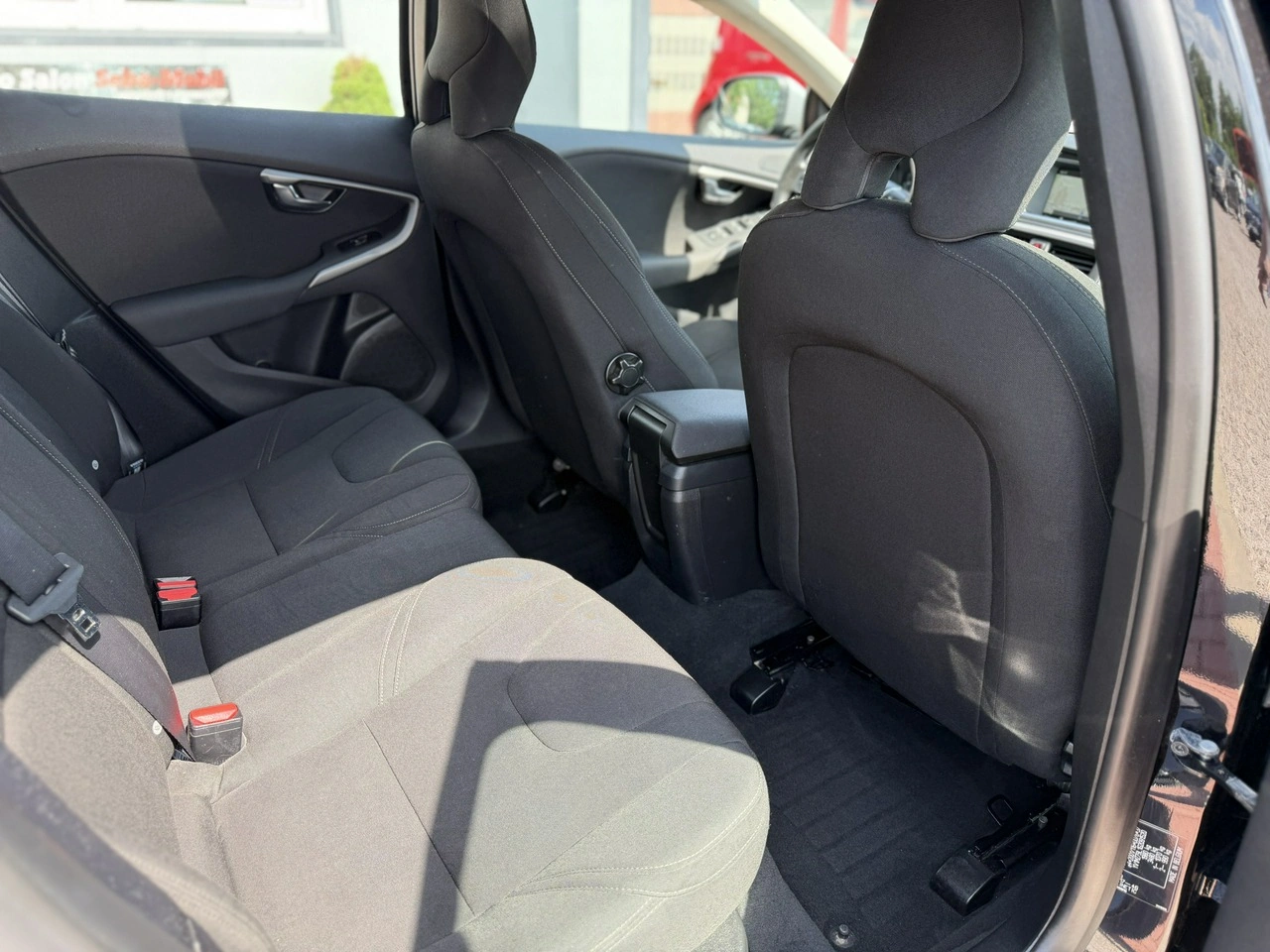 Volvo V40 Cross Country - Zdjęcie 24