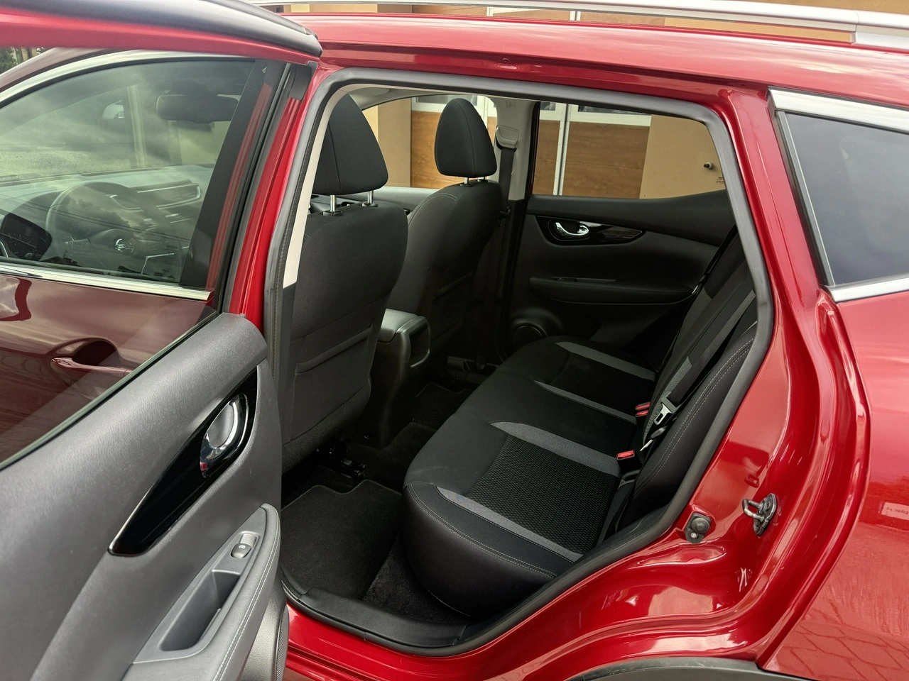 Nissan Qashqai - Zdjęcie 24