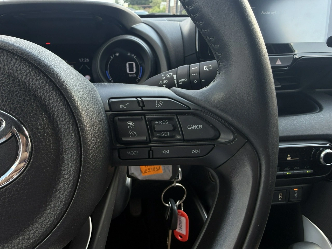 Toyota Yaris - Zdjęcie 6