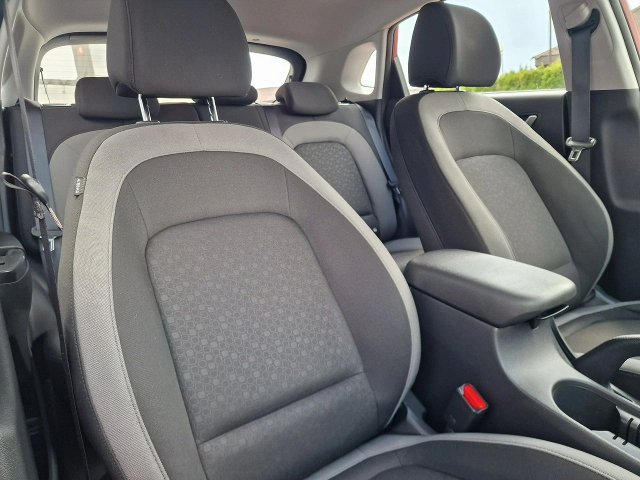Hyundai Kona - Zdjęcie 21