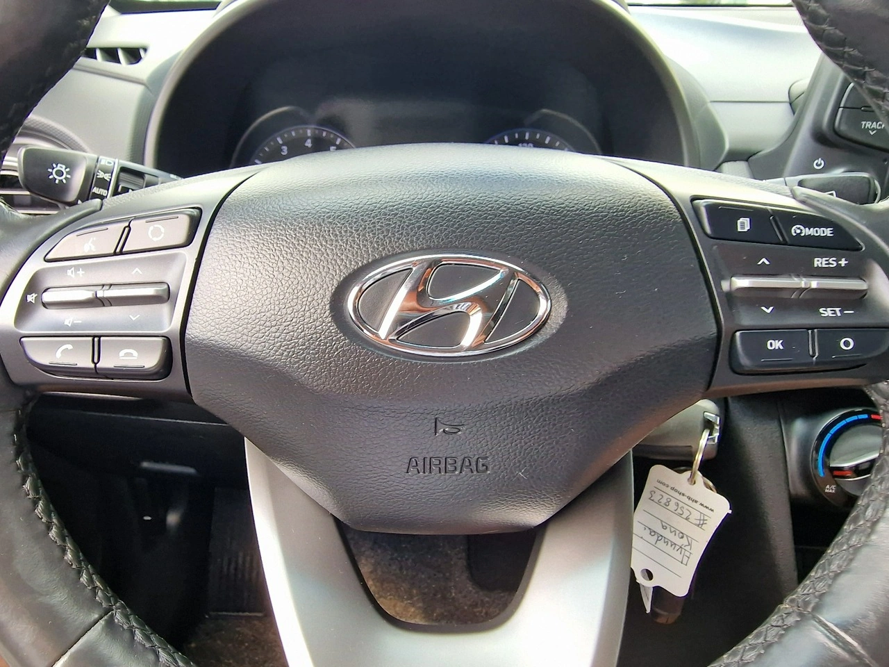 Hyundai Kona - Zdjęcie 31