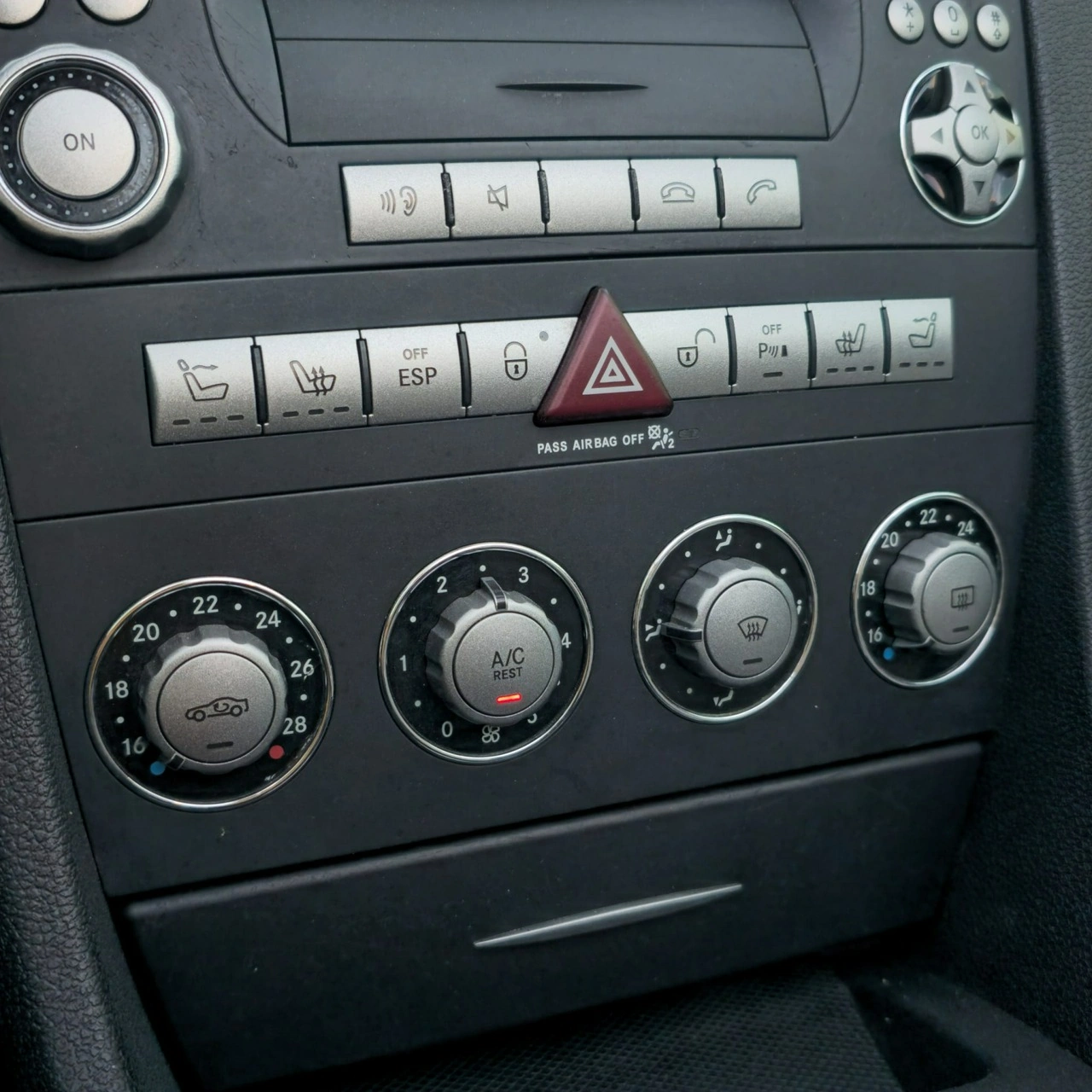Mercedes SLK 200 - Zdjęcie 38