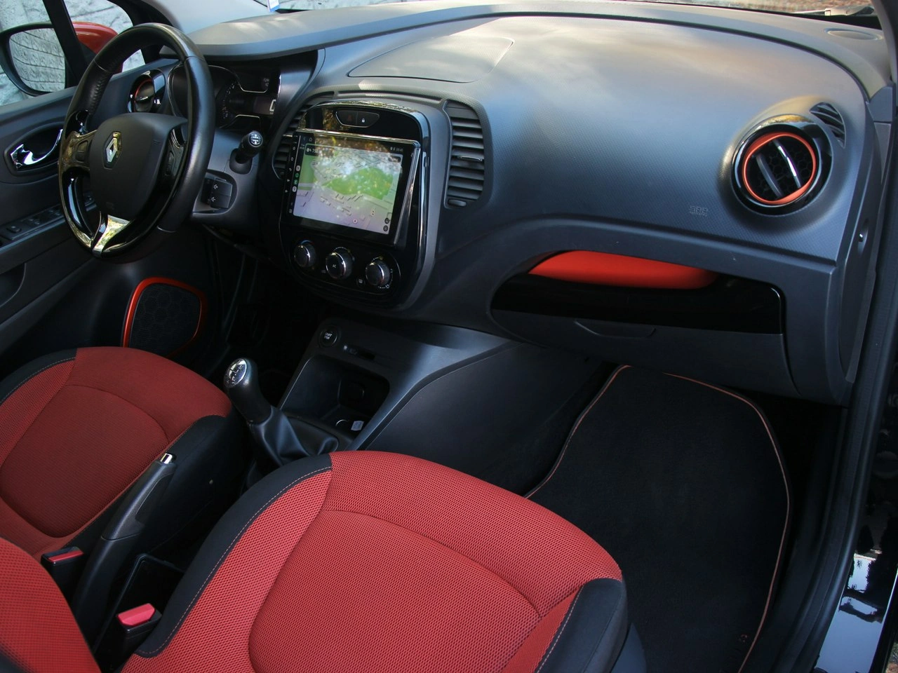 Renault Captur - Zdjęcie 29