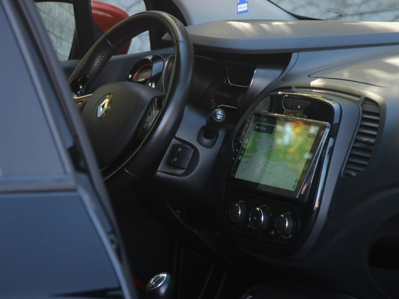 Renault Captur - Zdjęcie 30