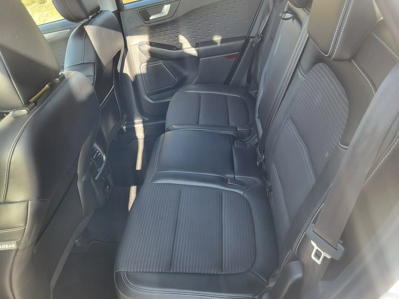 Ford Kuga - Zdjęcie 14