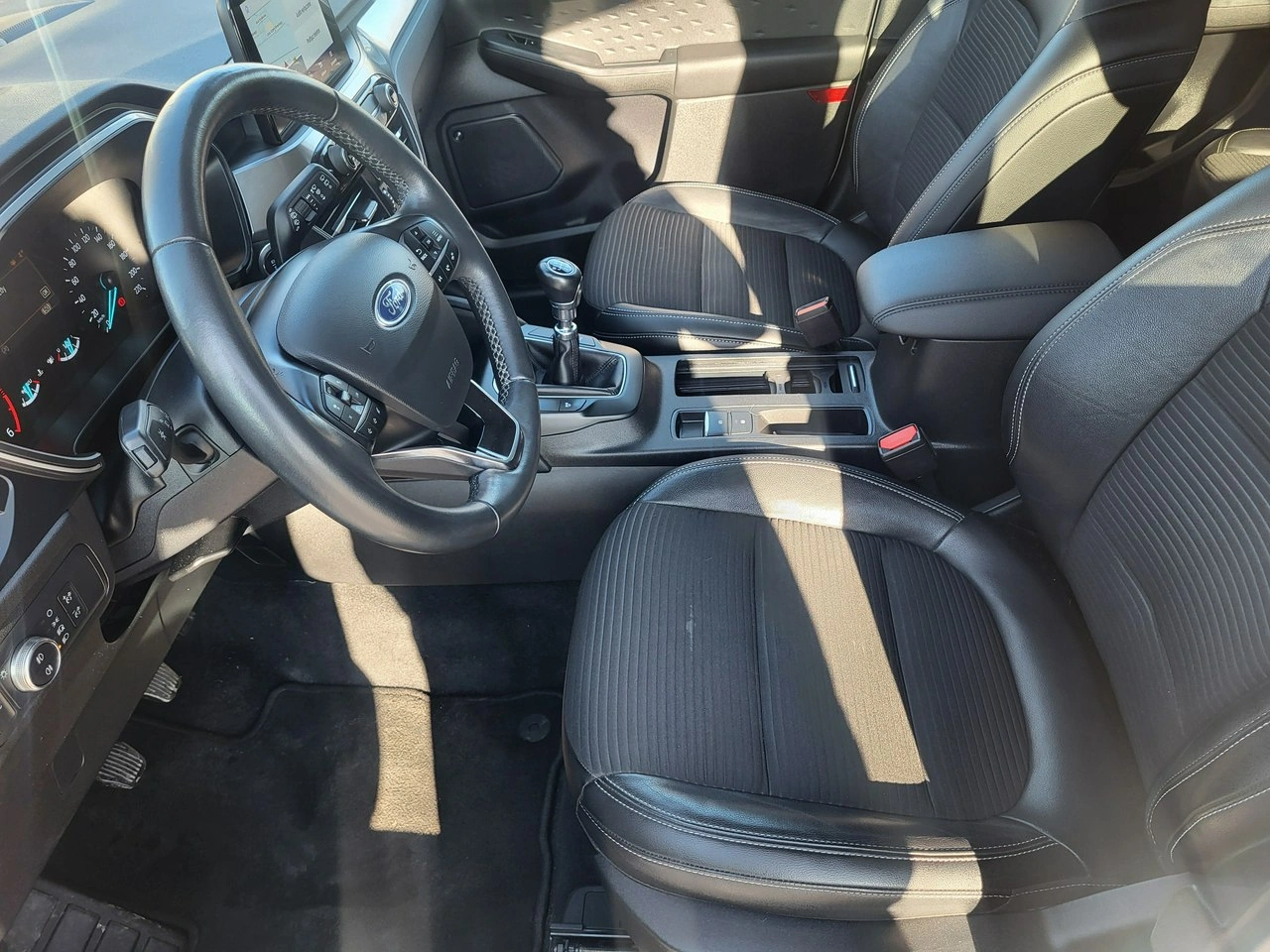 Ford Kuga - Zdjęcie 6