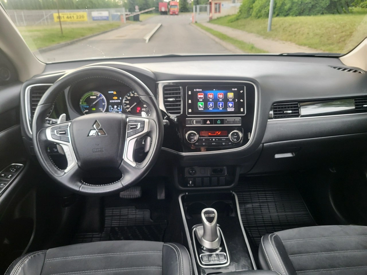 Mitsubishi Outlander - Zdjęcie 14
