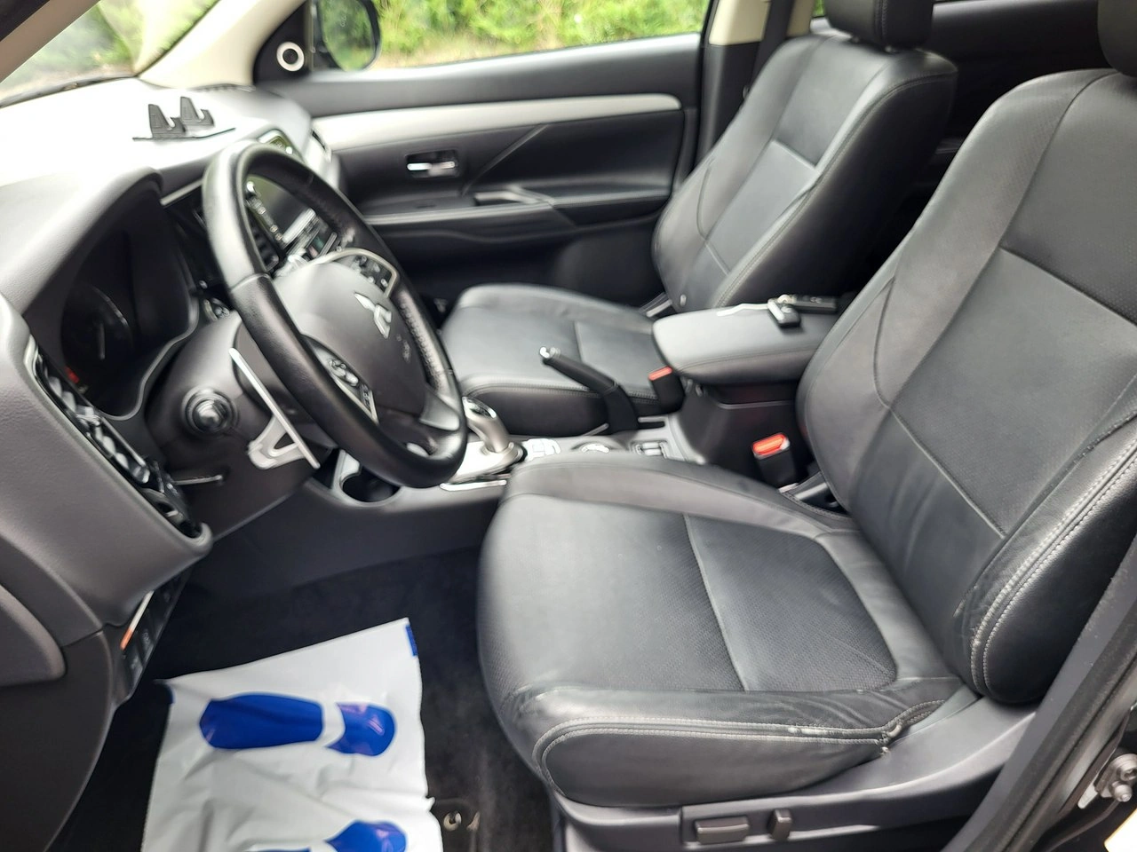 Mitsubishi Outlander - Zdjęcie 11