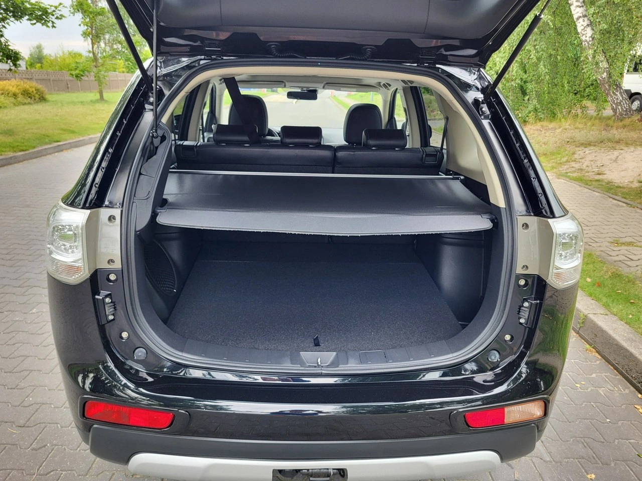 Mitsubishi Outlander - Zdjęcie 19
