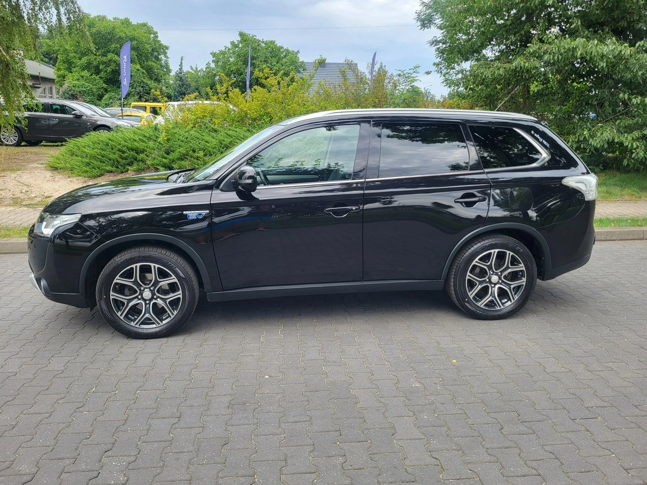 Mitsubishi Outlander - Zdjęcie 2