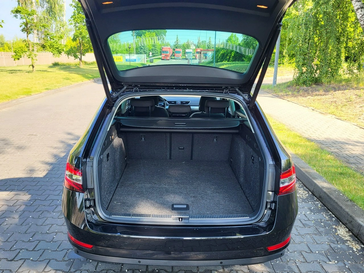 Skoda Superb - Zdjęcie 16