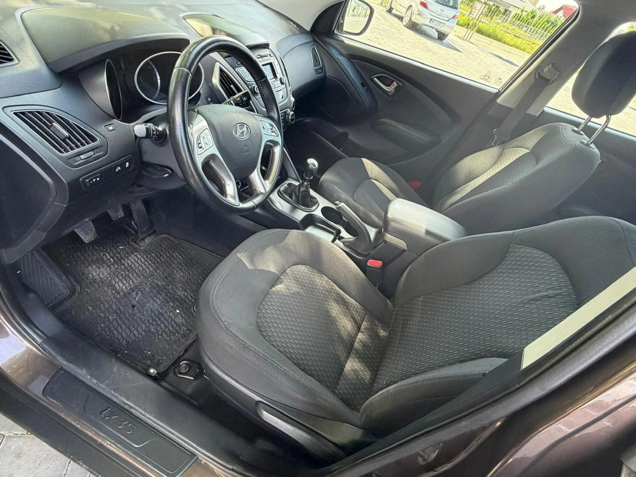 Hyundai ix35 - Zdjęcie 9