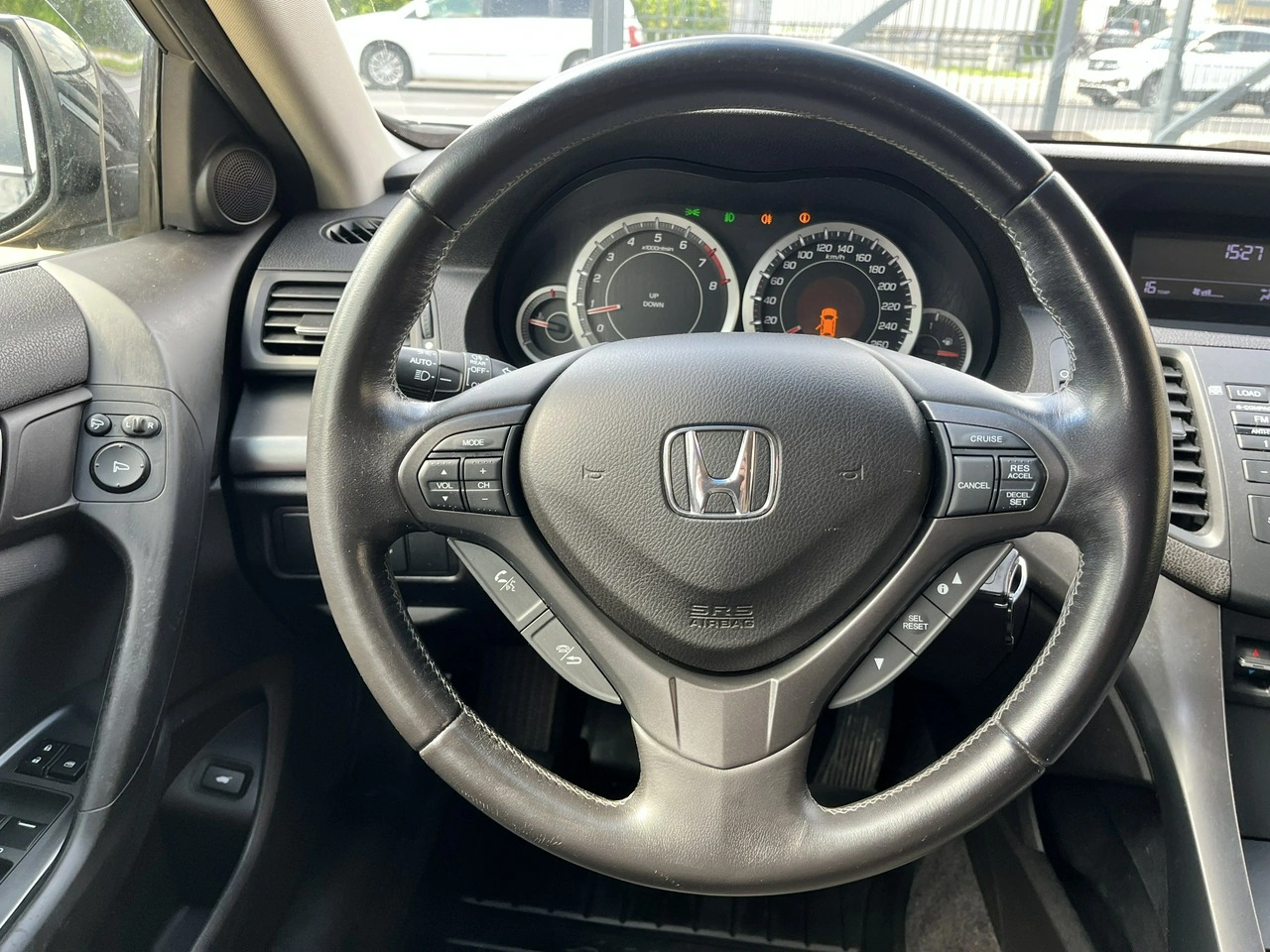 Honda Accord - Zdjęcie 17