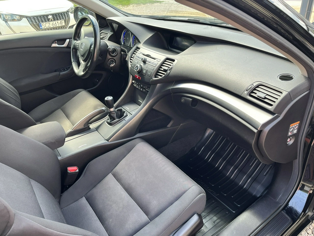 Honda Accord - Zdjęcie 20