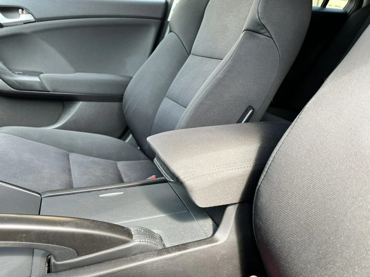 Honda Accord - Zdjęcie 28