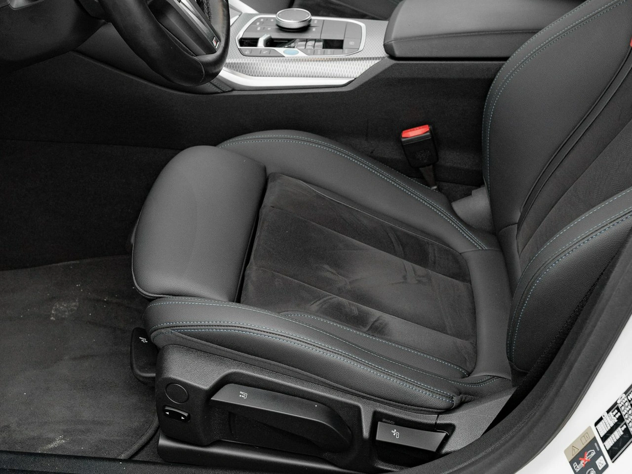 BMW i4 - Zdjęcie 12