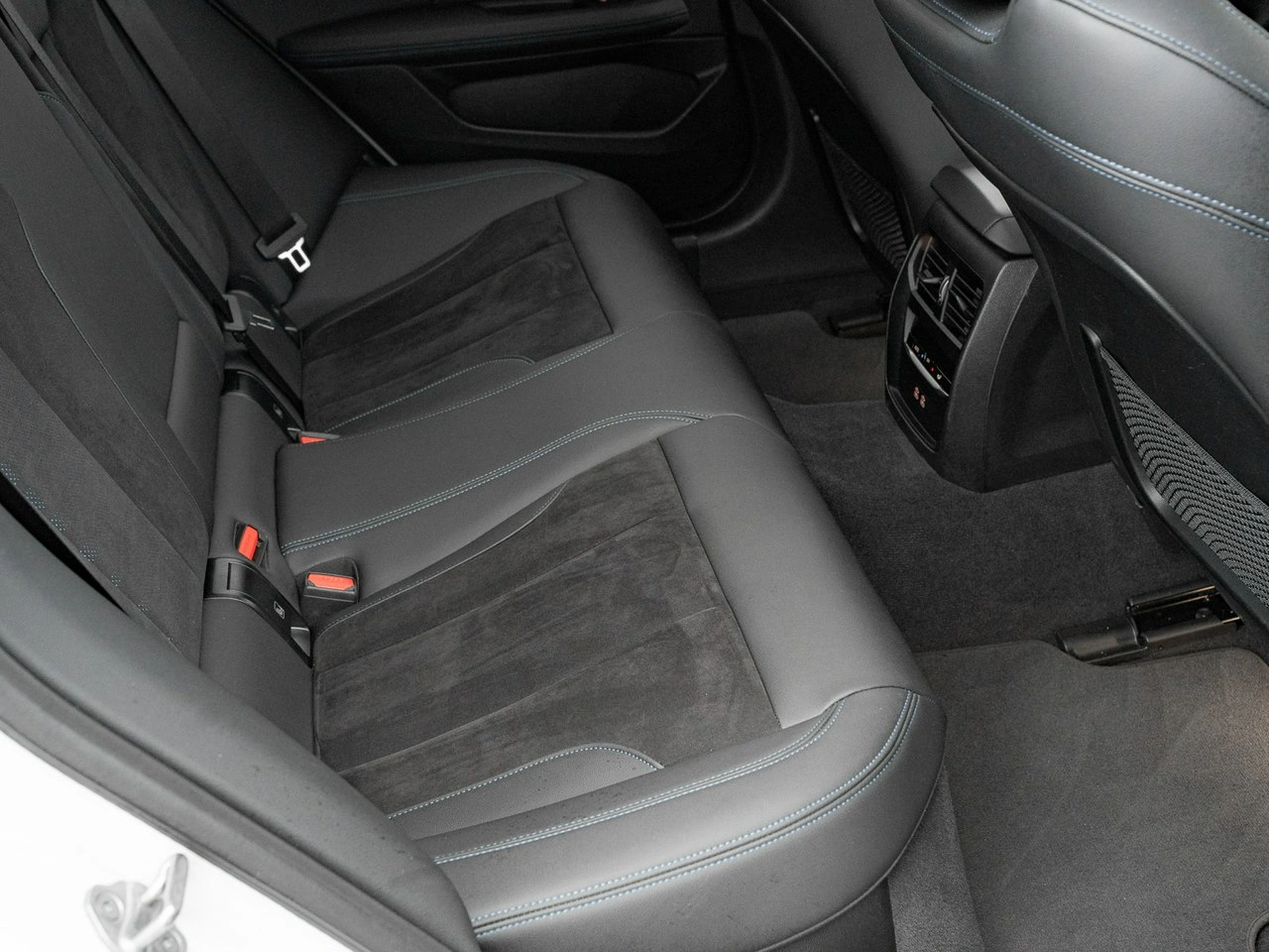 BMW i4 - Zdjęcie 27