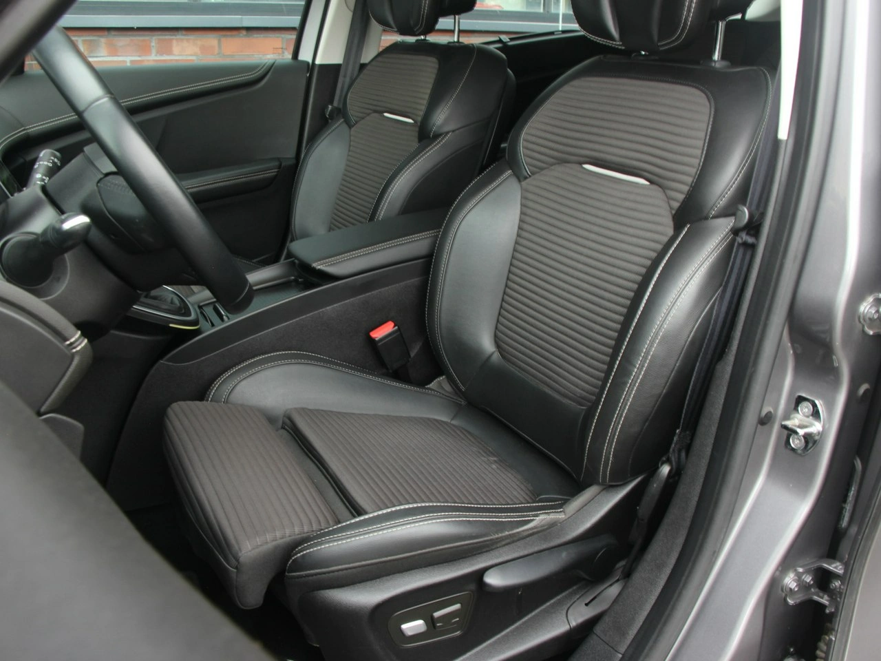 Renault Grand Scenic - Zdjęcie 9