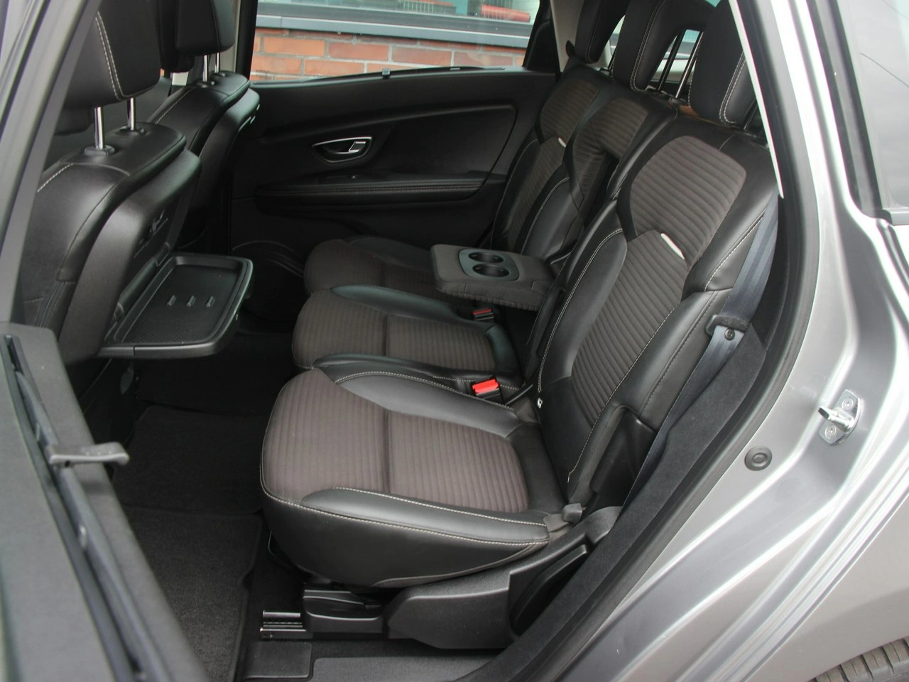 Renault Grand Scenic - Zdjęcie 10