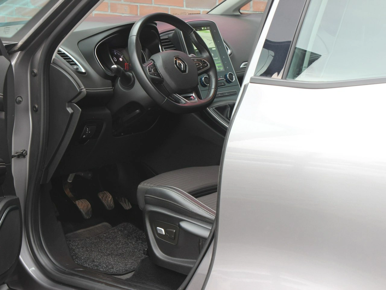 Renault Grand Scenic - Zdjęcie 12