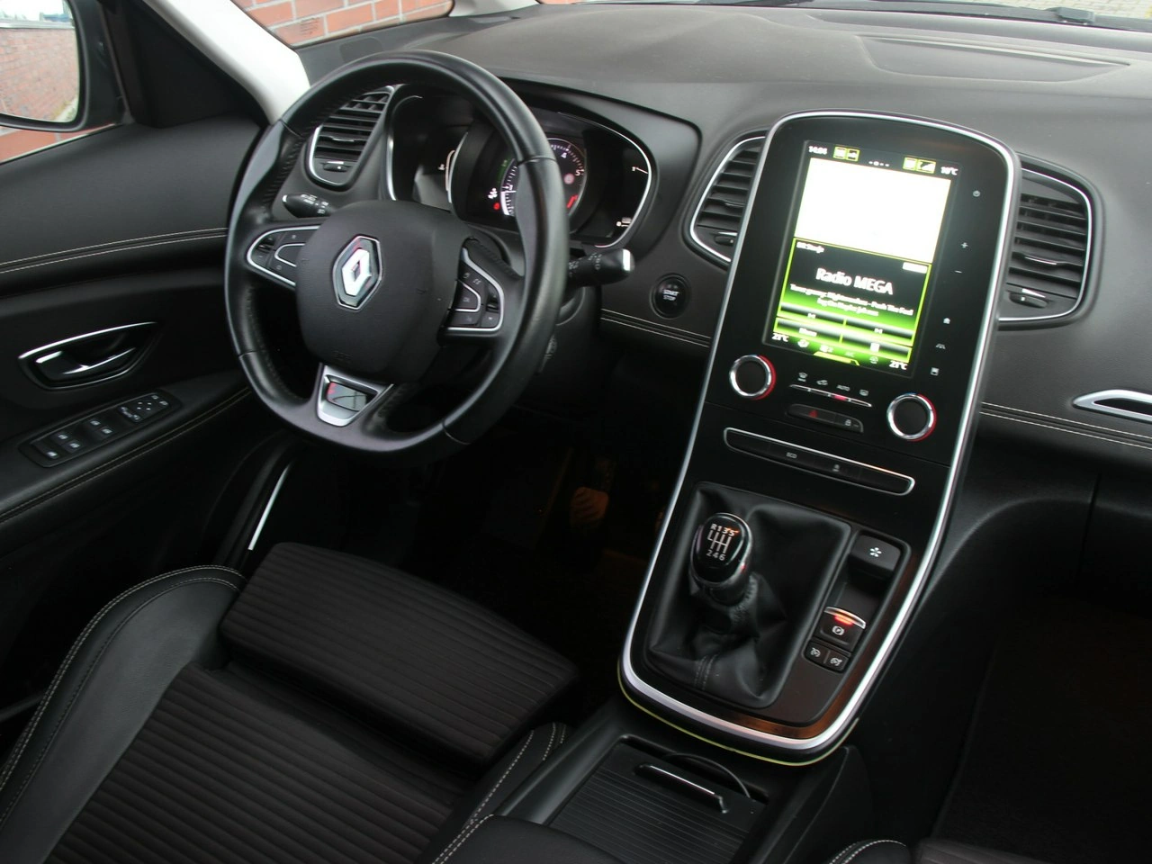 Renault Grand Scenic - Zdjęcie 25