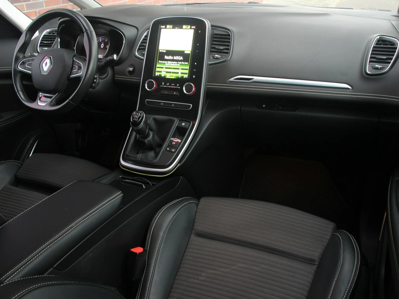 Renault Grand Scenic - Zdjęcie 26