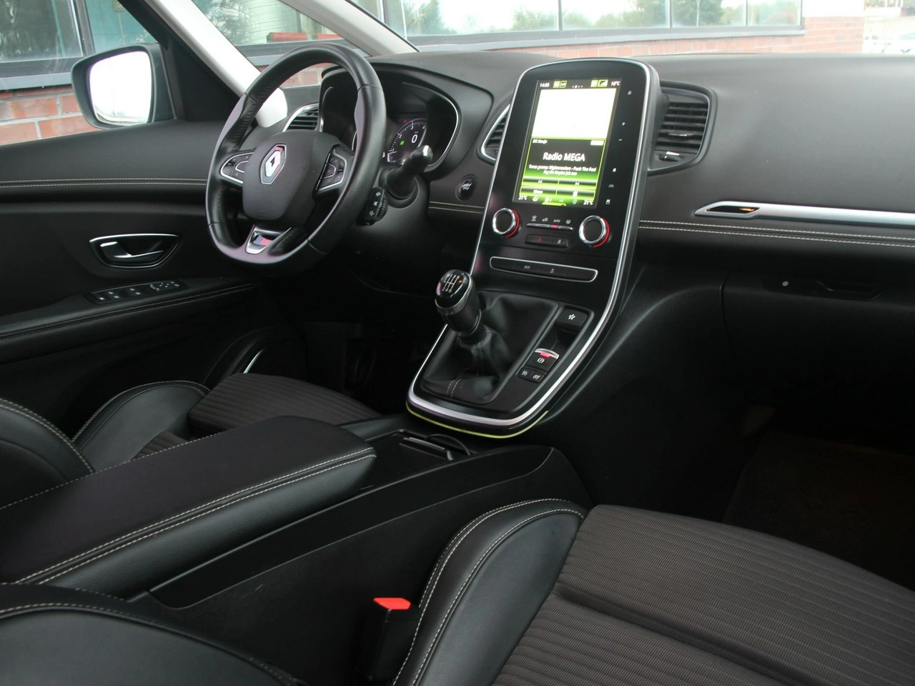 Renault Grand Scenic - Zdjęcie 27