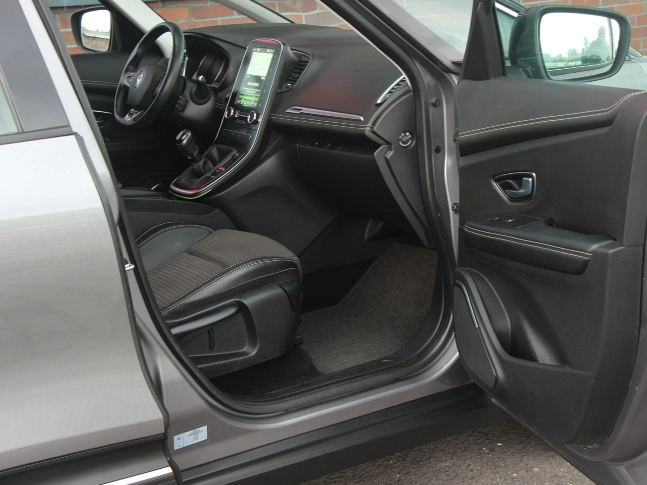 Renault Grand Scenic - Zdjęcie 31