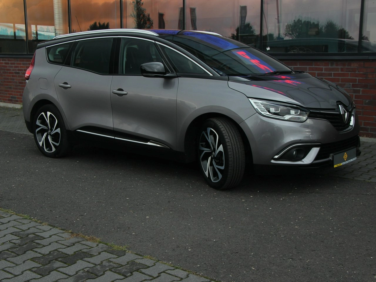 Renault Grand Scenic - Zdjęcie 33
