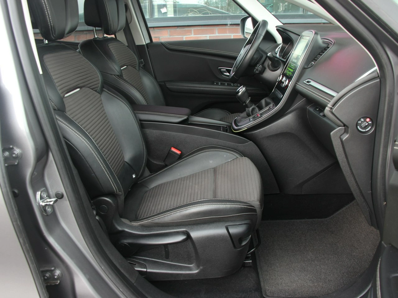 Renault Grand Scenic - Zdjęcie 39