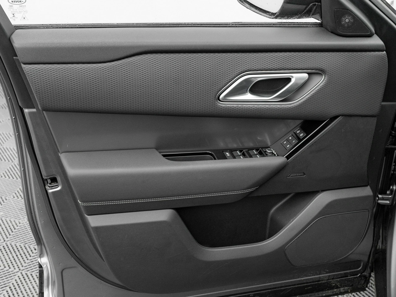 Land Rover Range Rover Velar - Zdjęcie 11