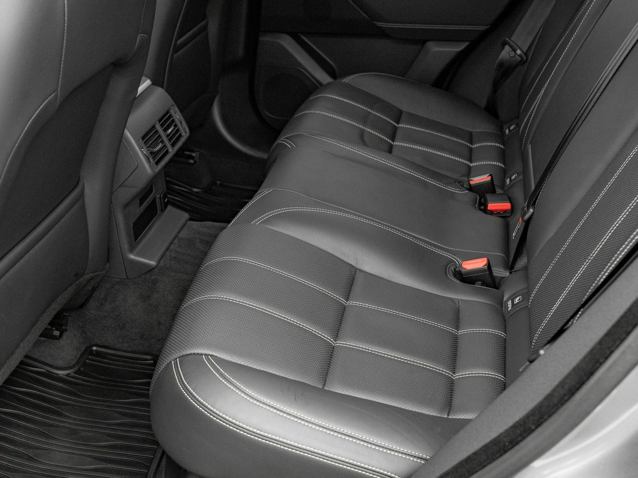 Land Rover Range Rover Velar - Zdjęcie 25