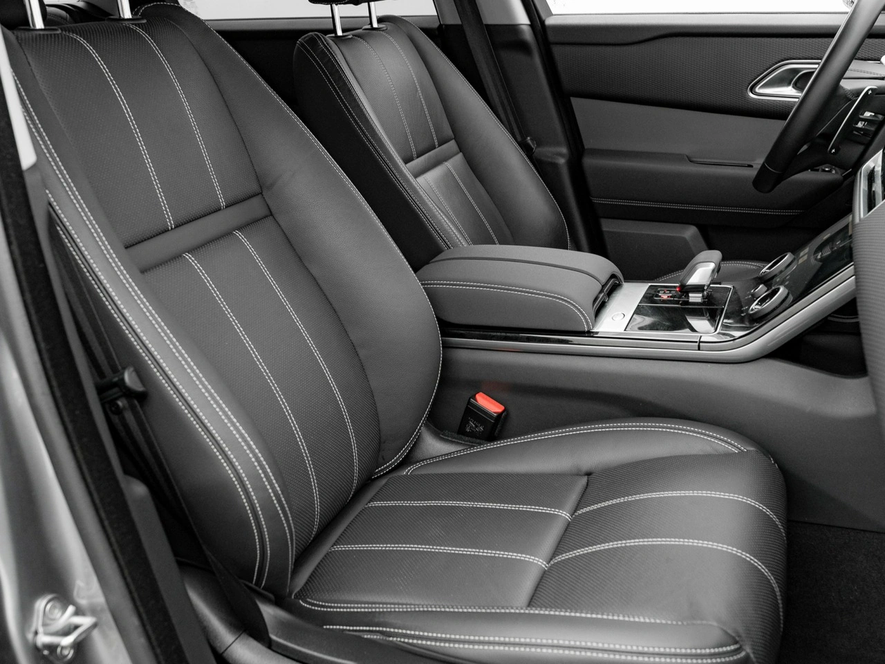 Land Rover Range Rover Velar - Zdjęcie 33