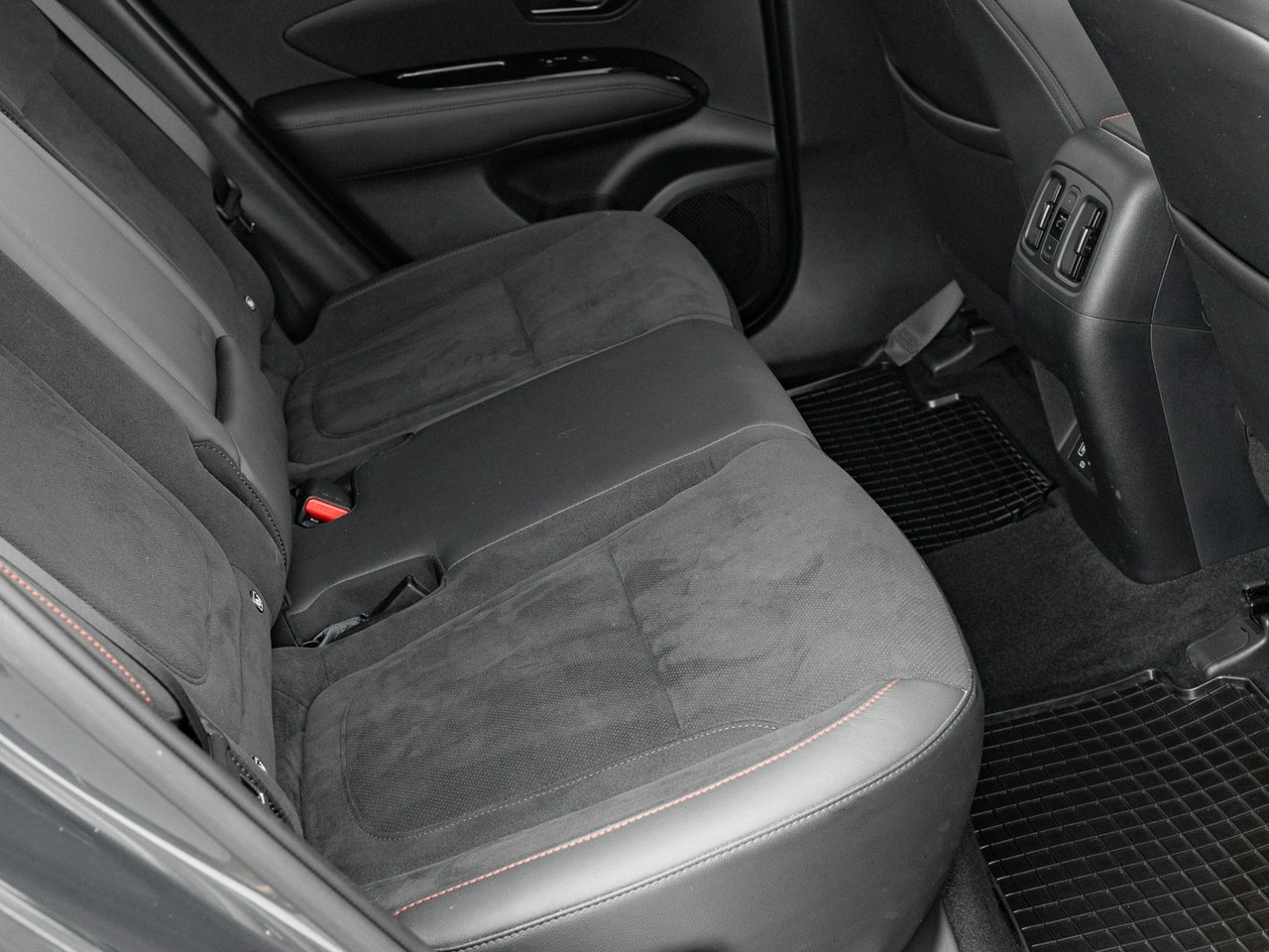 Hyundai Tucson - Zdjęcie 28