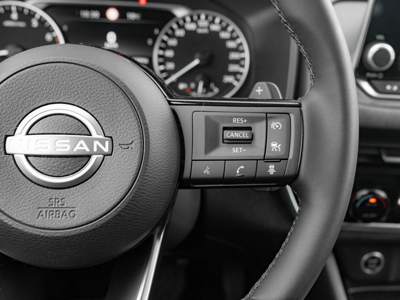 Nissan Qashqai - Zdjęcie 14