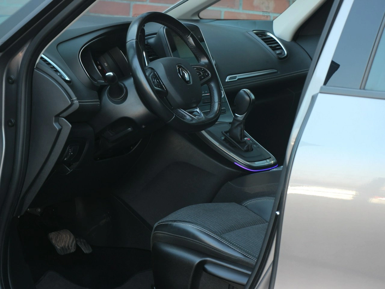 Renault Grand Scenic - Zdjęcie 12