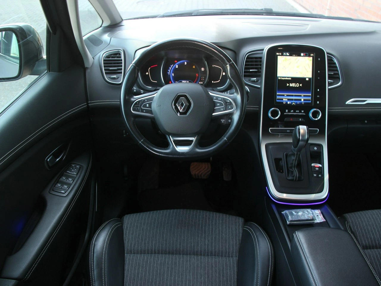 Renault Grand Scenic - Zdjęcie 15