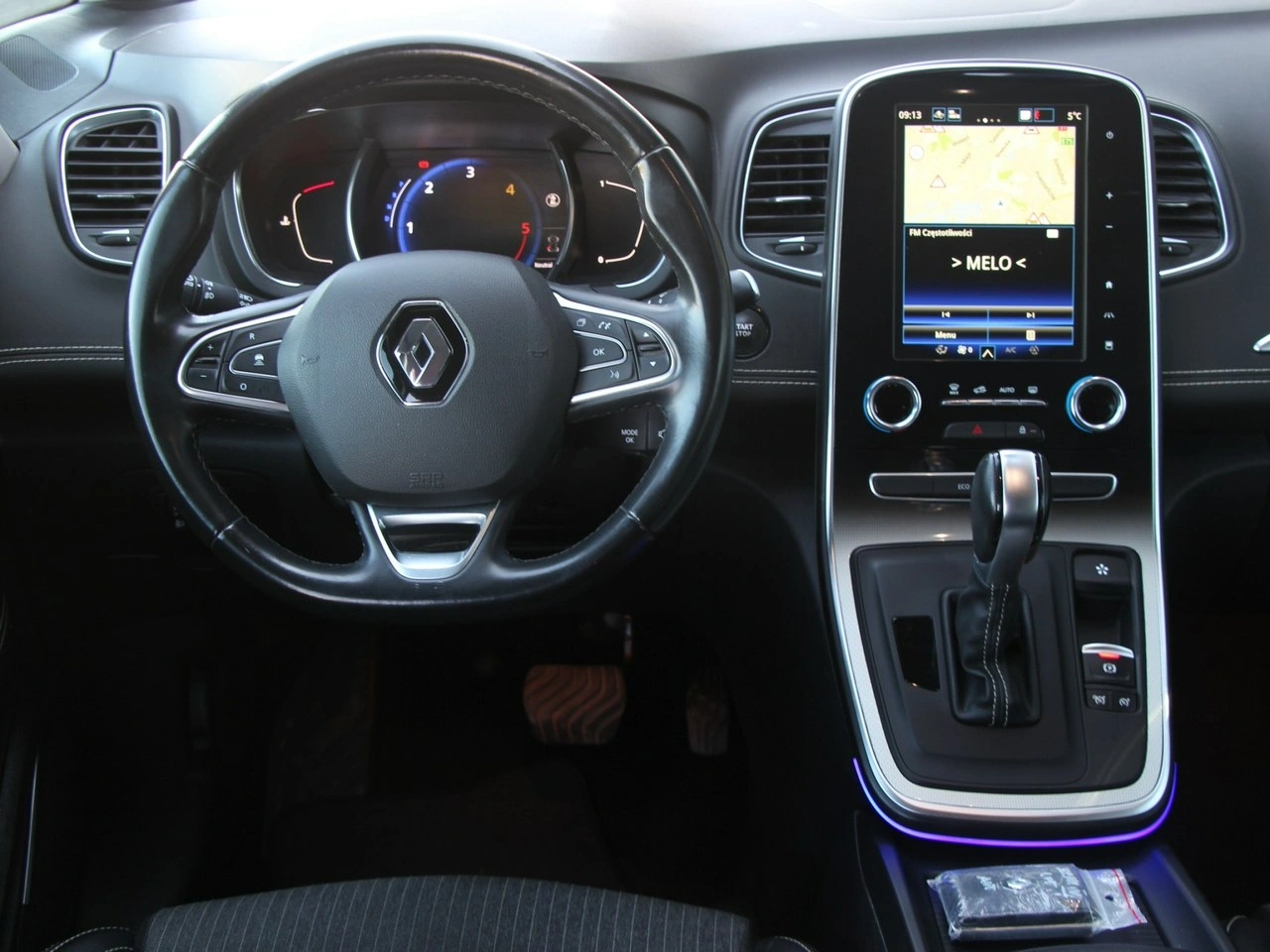 Renault Grand Scenic - Zdjęcie 16