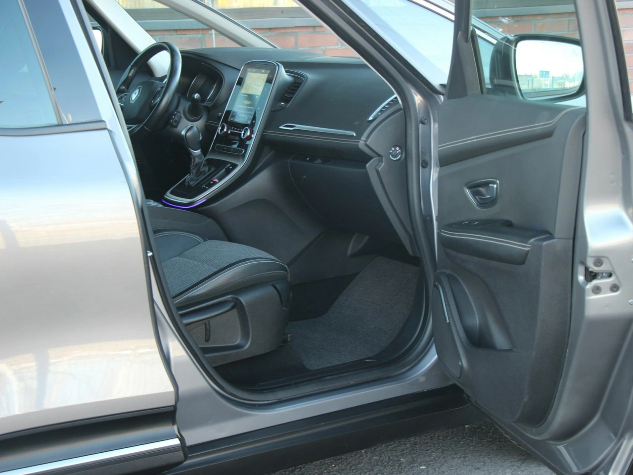 Renault Grand Scenic - Zdjęcie 30