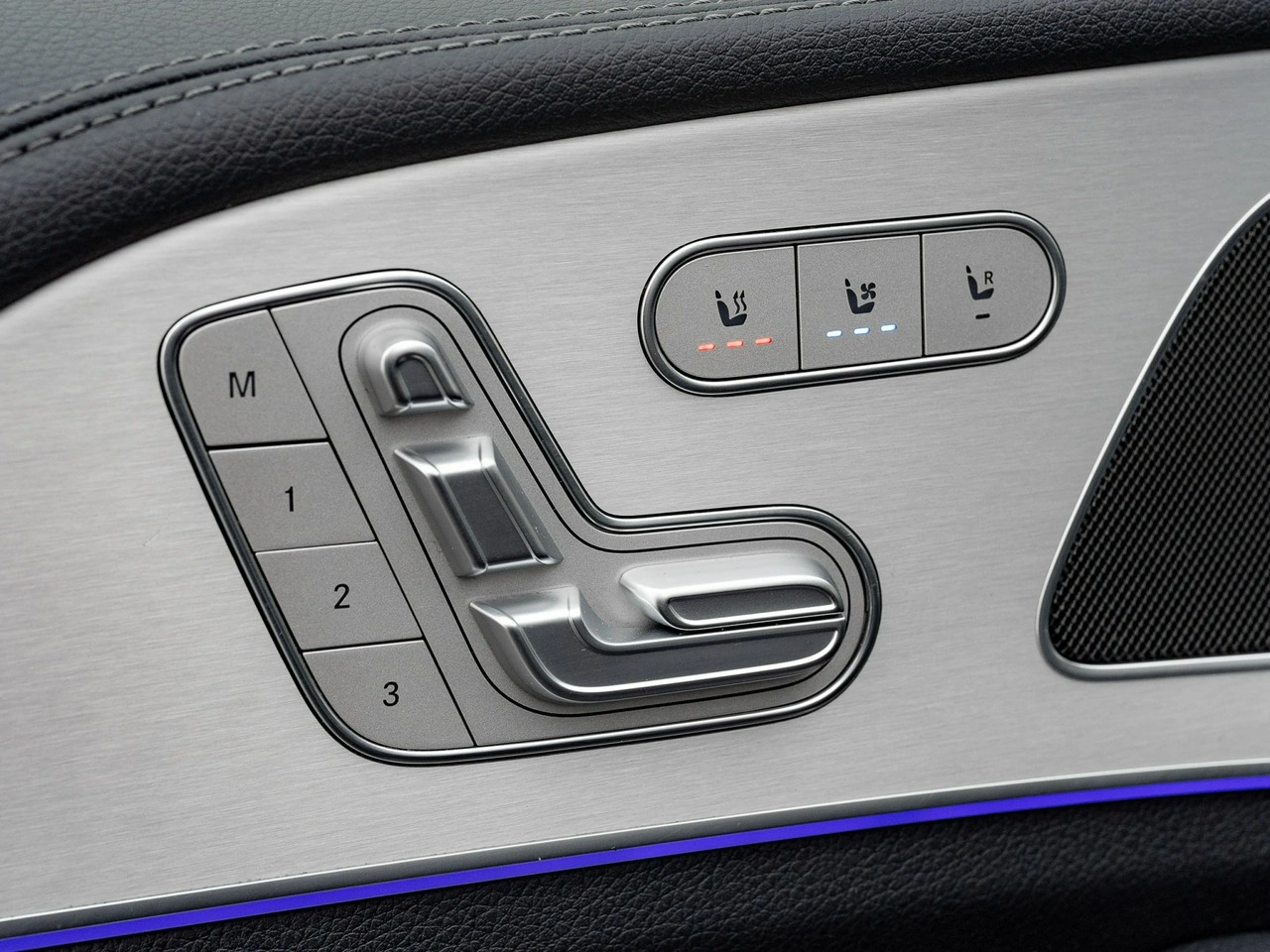 Mercedes GLE 300 - Zdjęcie 11