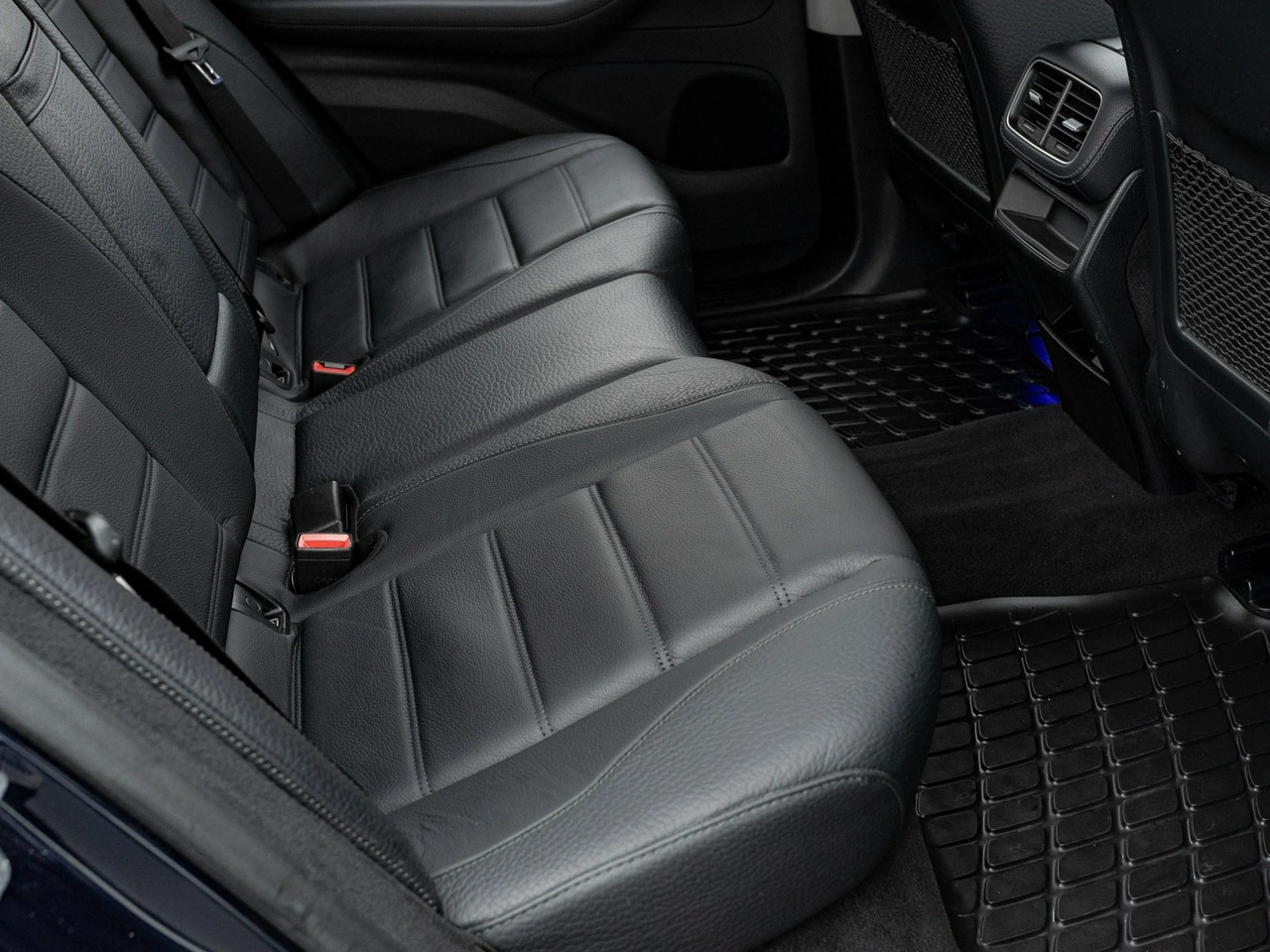 Mercedes GLE 300 - Zdjęcie 28