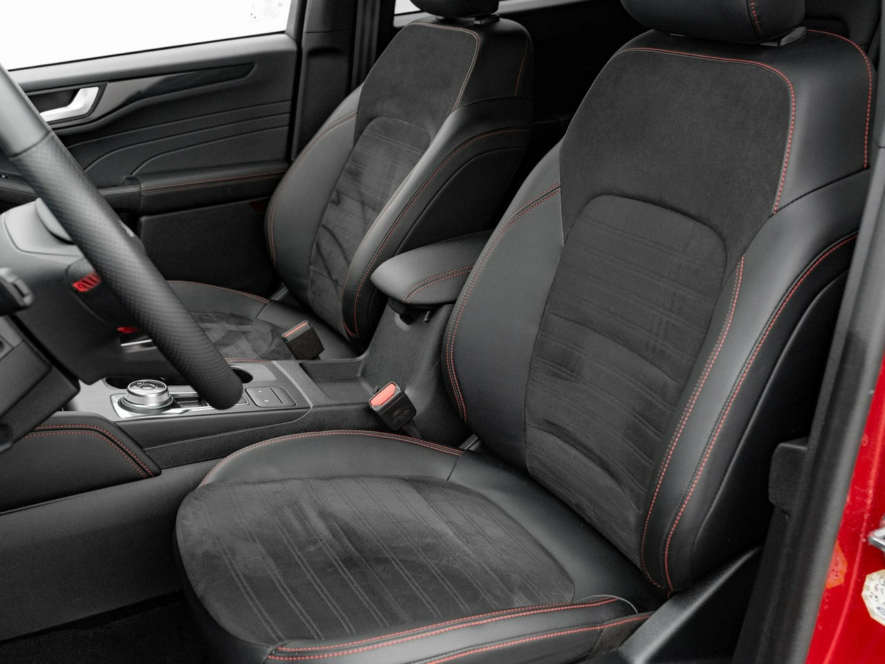 Ford Kuga - Zdjęcie 11