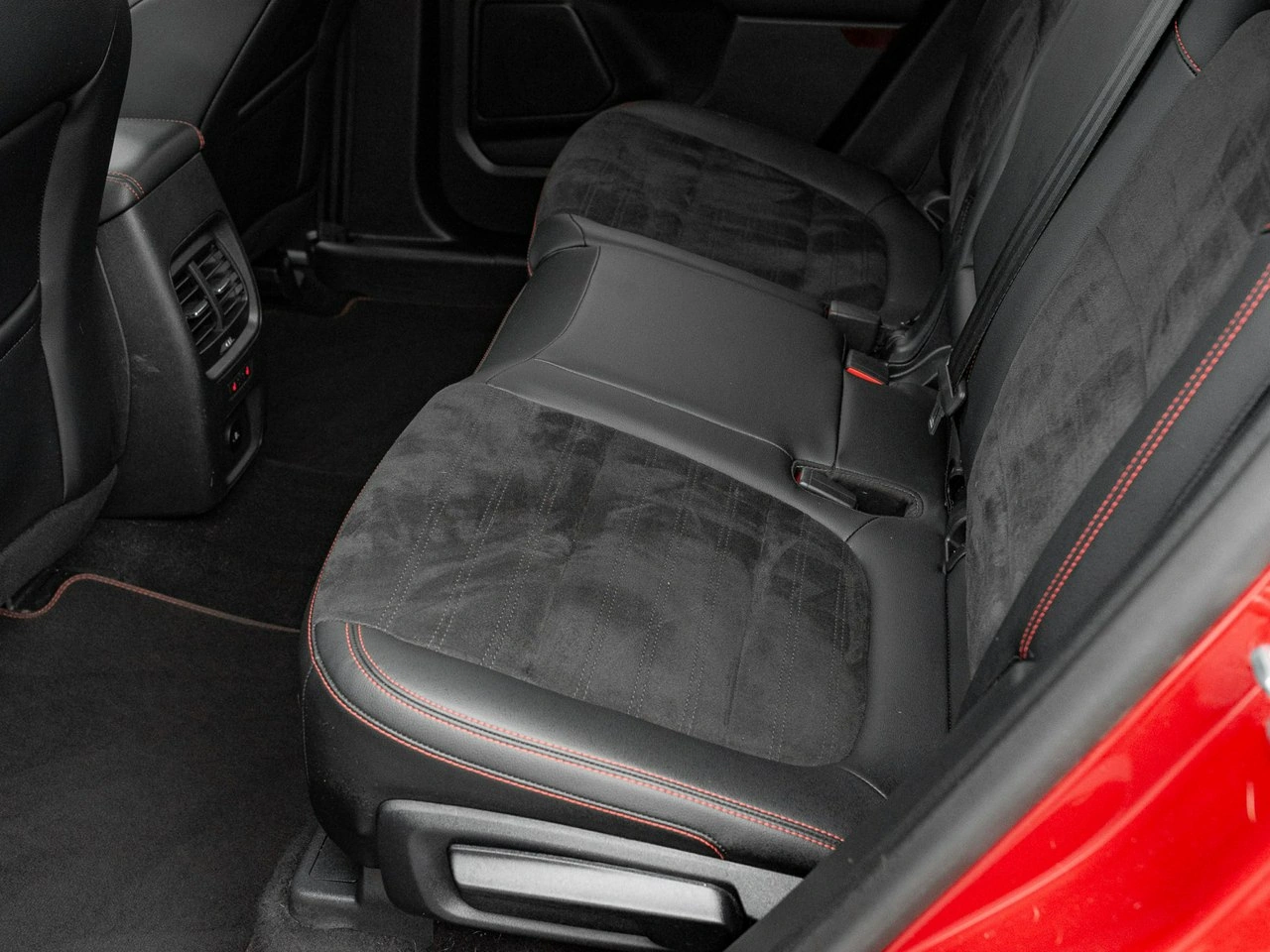 Ford Kuga - Zdjęcie 21