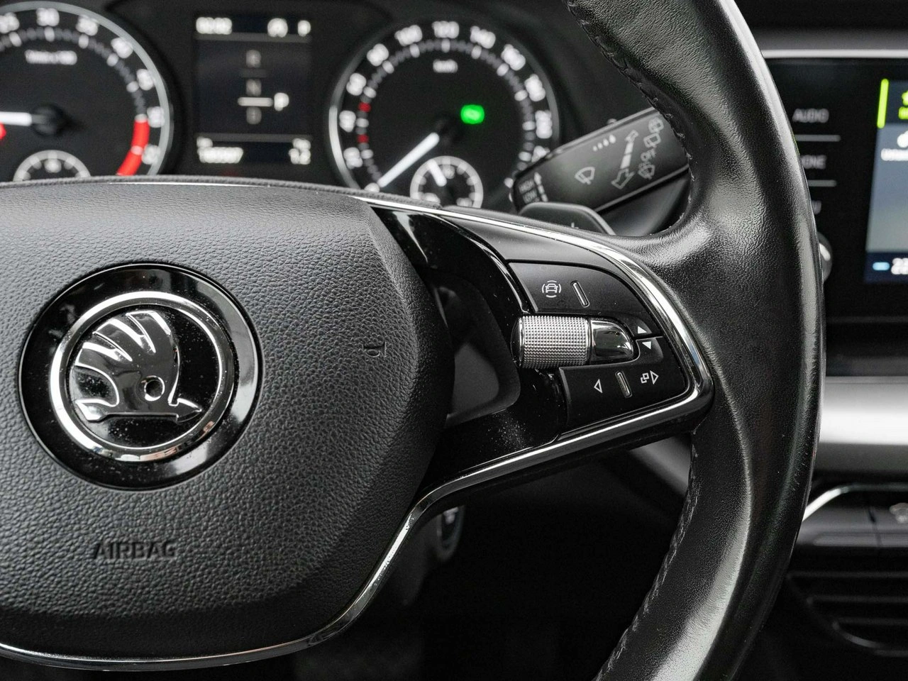 Skoda Octavia - Zdjęcie 16