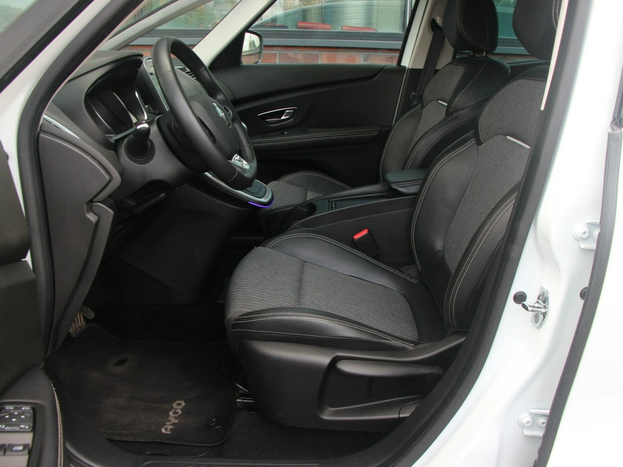 Renault Grand Scenic - Zdjęcie 9