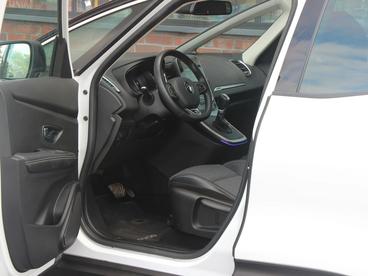 Renault Grand Scenic - Zdjęcie 12
